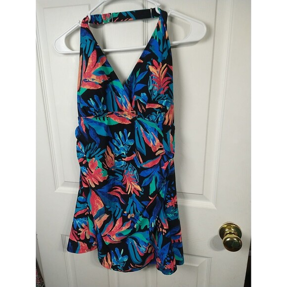L.L. Bean Woman 10 Swimsuit Dress One Piece Tropical Halter Adjustable Strap Bra - Picture 2 of 10